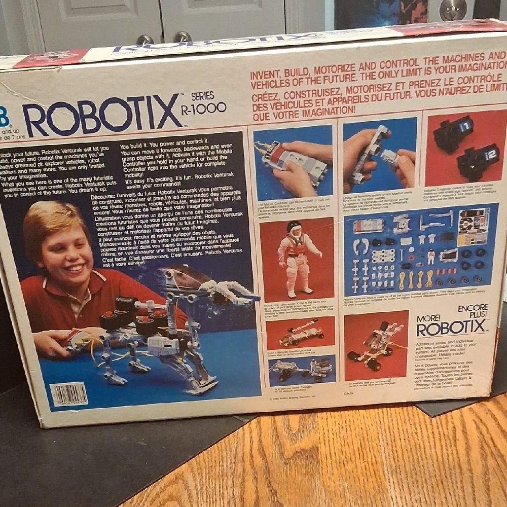 1984 Robotix Series R-1000 Motorized Building System *Incomplete* - Picture 12 of 14